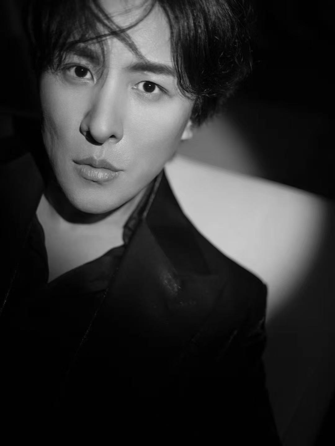 Composer, Mandopop Singer, and Music Producer。